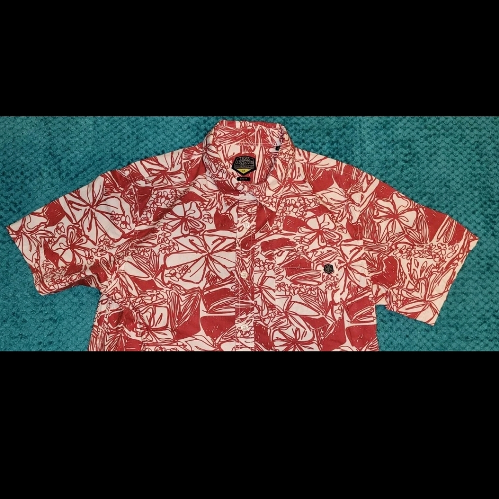 Da Kine Mens Hawaiian Shirt Medium Slim Fit Red Floral Burron Down EX Condition
